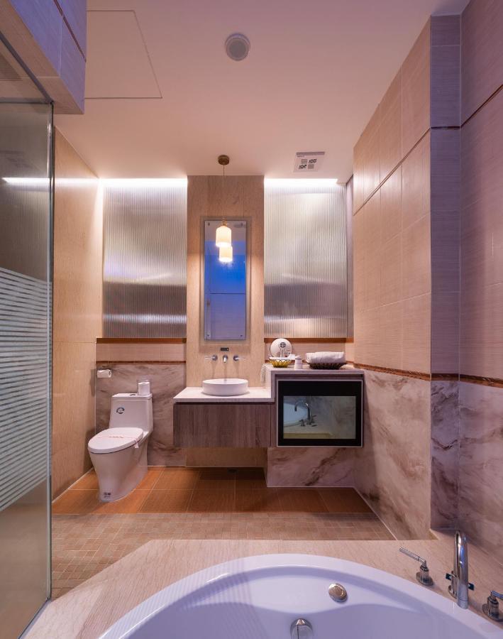 Purple Garden Motel 高雄市 エクステリア 写真