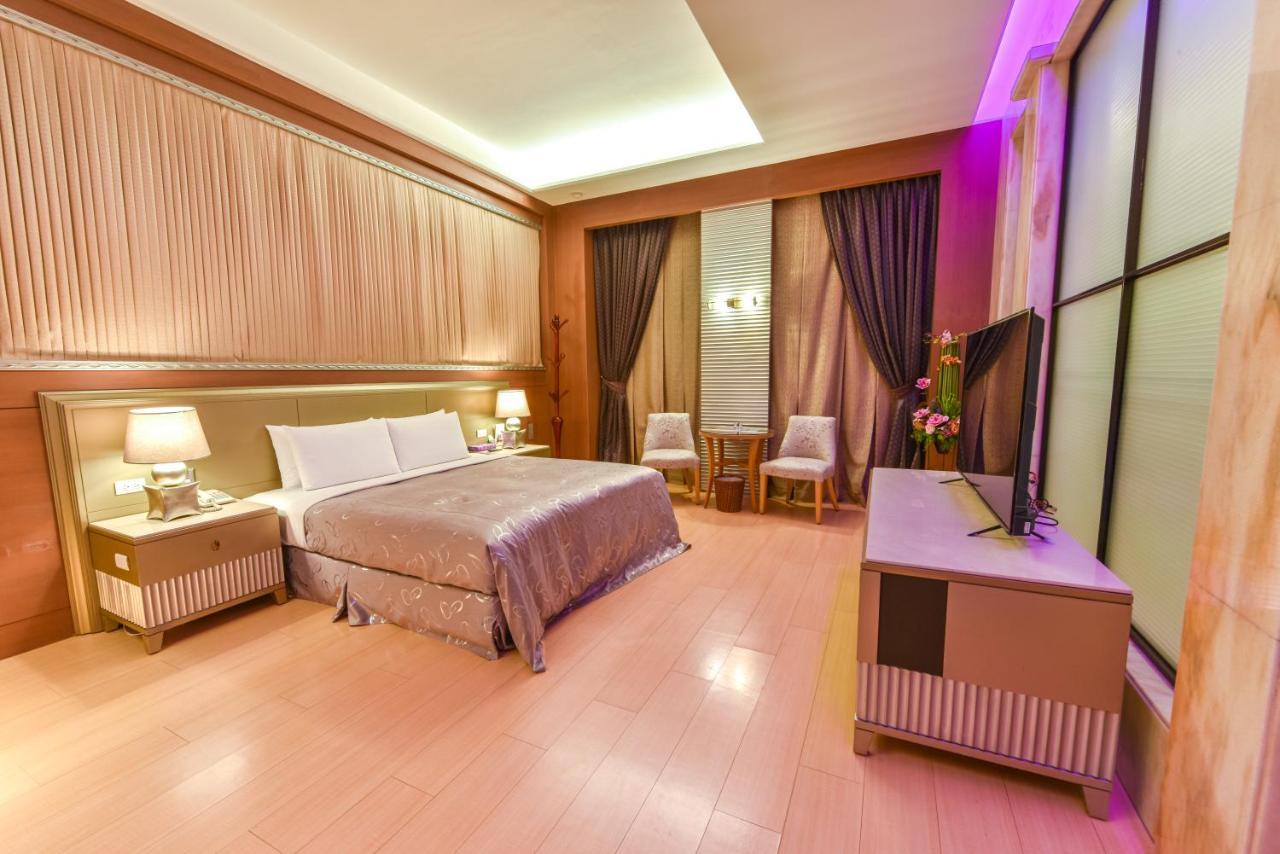 Purple Garden Motel 高雄市 エクステリア 写真