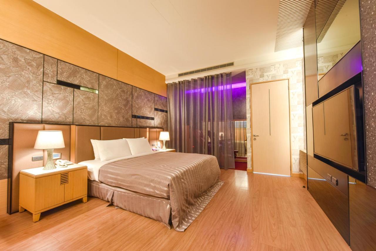 Purple Garden Motel 高雄市 エクステリア 写真