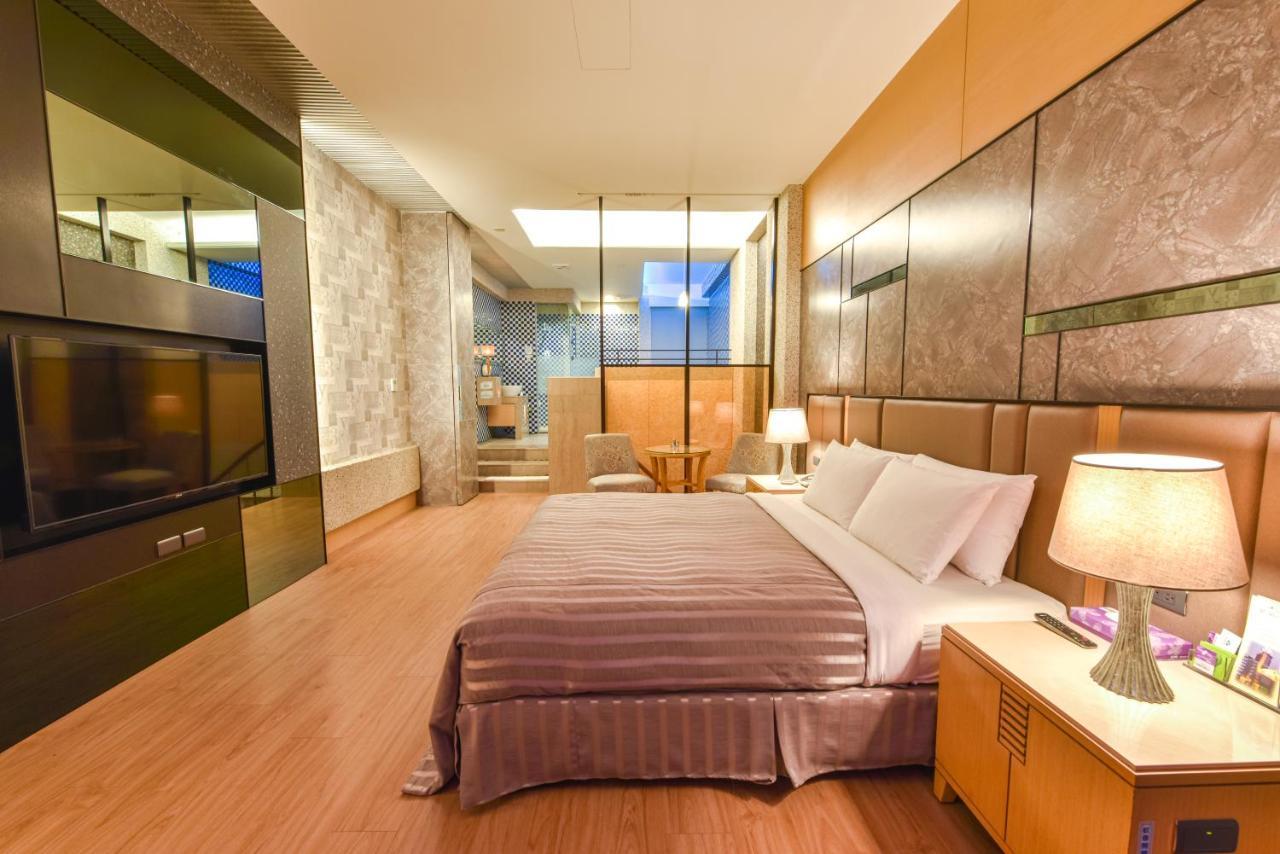 Purple Garden Motel 高雄市 エクステリア 写真